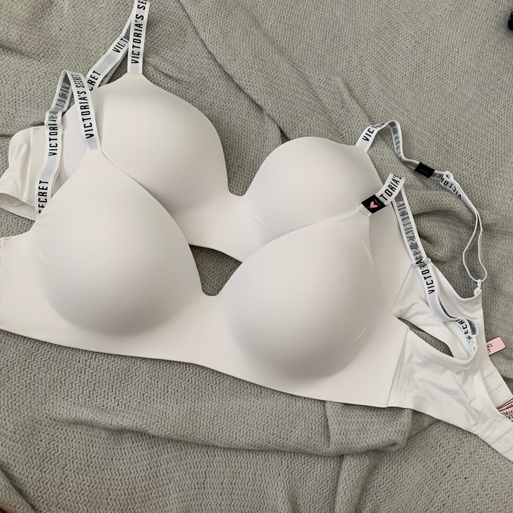 NWOT Victoria’s Secret Wireless T-shirt Bras